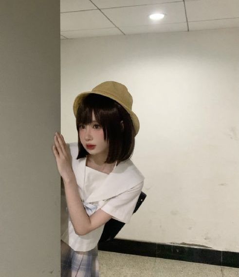 年轻的母亲中文