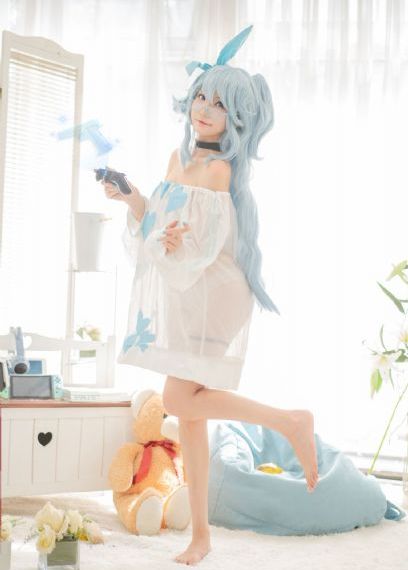 午夜精品在线