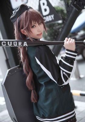 丰满大胸年轻寡妇