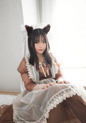 25岁的女高中生